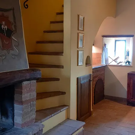 Castello Apartment *